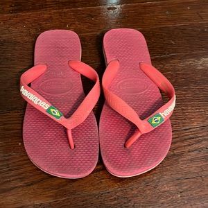 Havaianas Flip Flops, Size 2, Red